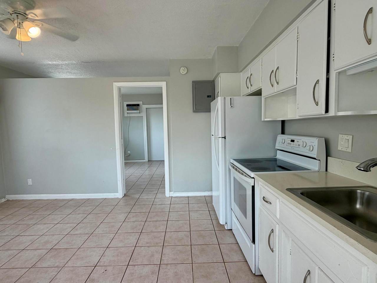 3041 20TH Terrace - Photo 1