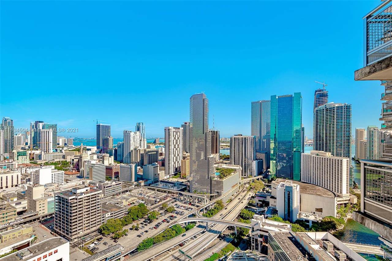 350 Miami Avenue - Photo 1