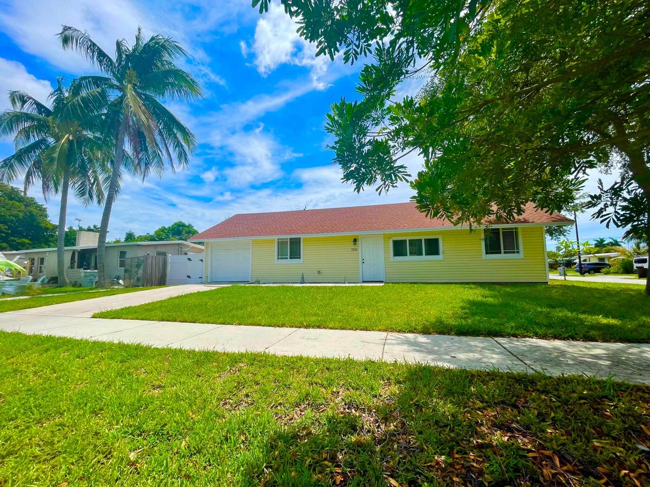 5216 20TH Avenue - Photo 1
