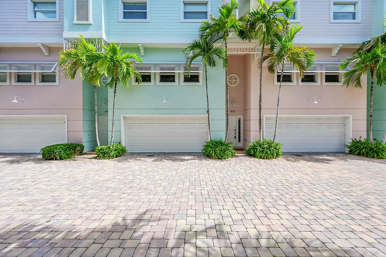 453 1ST Street - Photo 1