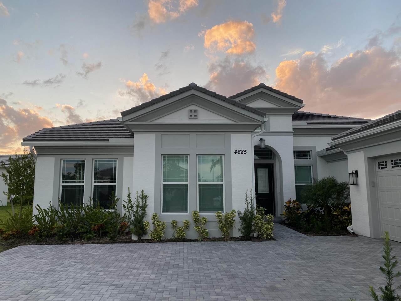 4685 Estates Circle - Photo 1