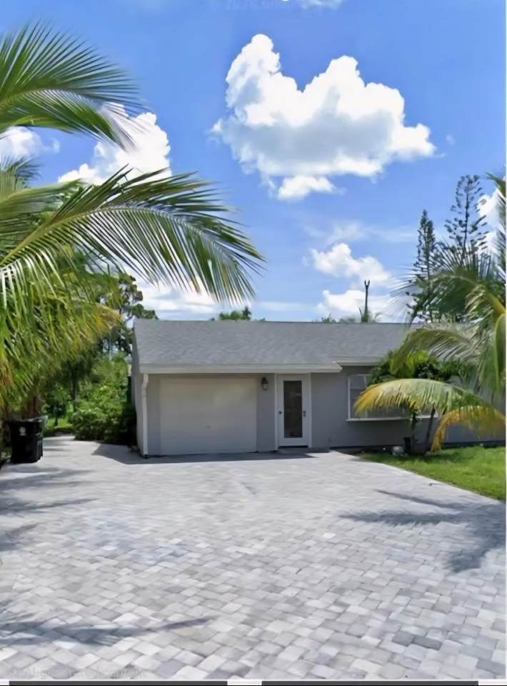 1813 Balleto Street - Photo 1