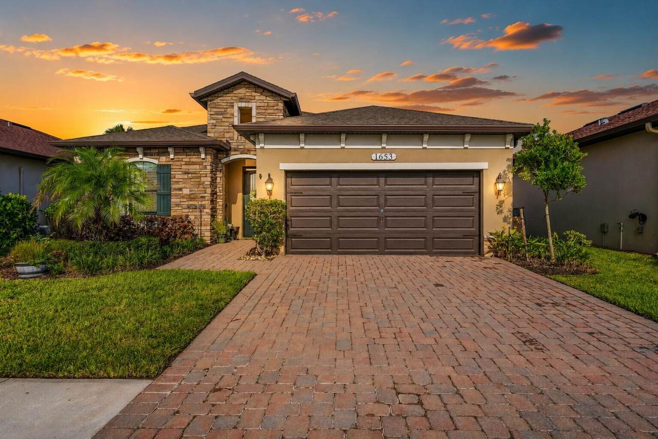 1653 Willows Square - Photo 1