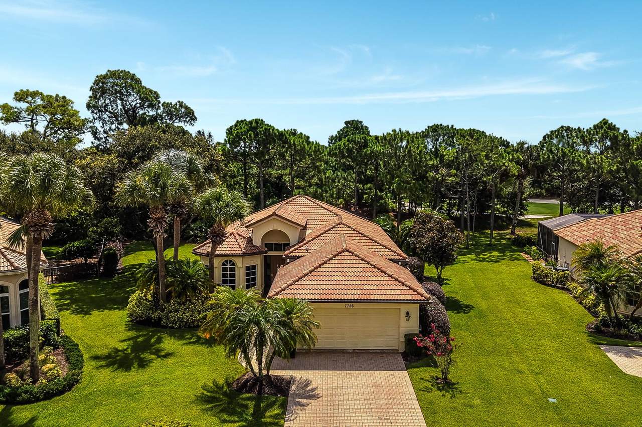 7726 Greenbrier Circle - Photo 1