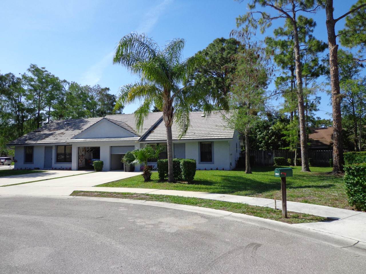 1168 Amaryllis Court - Photo 1