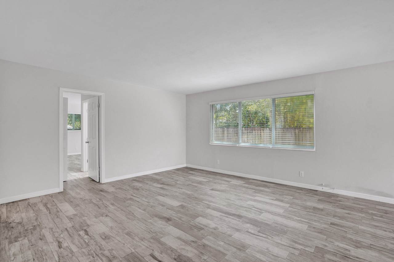115 1ST Avenue - Photo 1