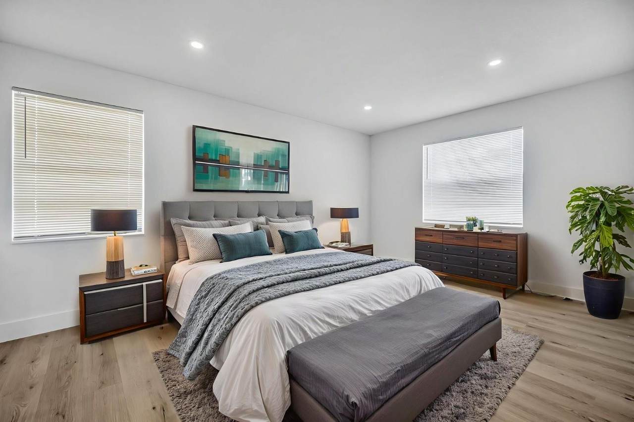1015 17TH Avenue - Photo 1