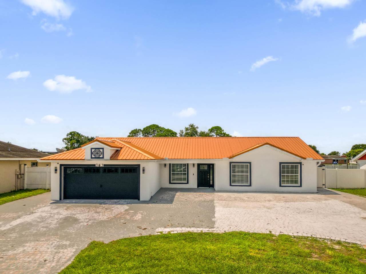 363 Buttonwood Drive - Photo 1