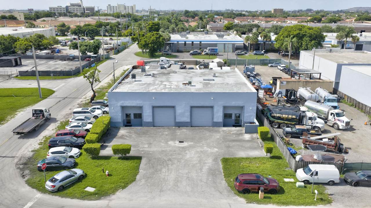 2202 78TH Street - Photo 1
