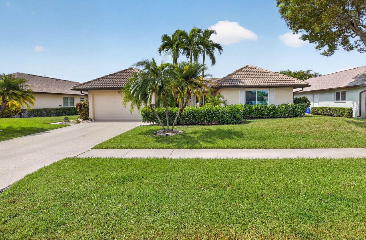 10300 Greentrail Drive - Photo 1