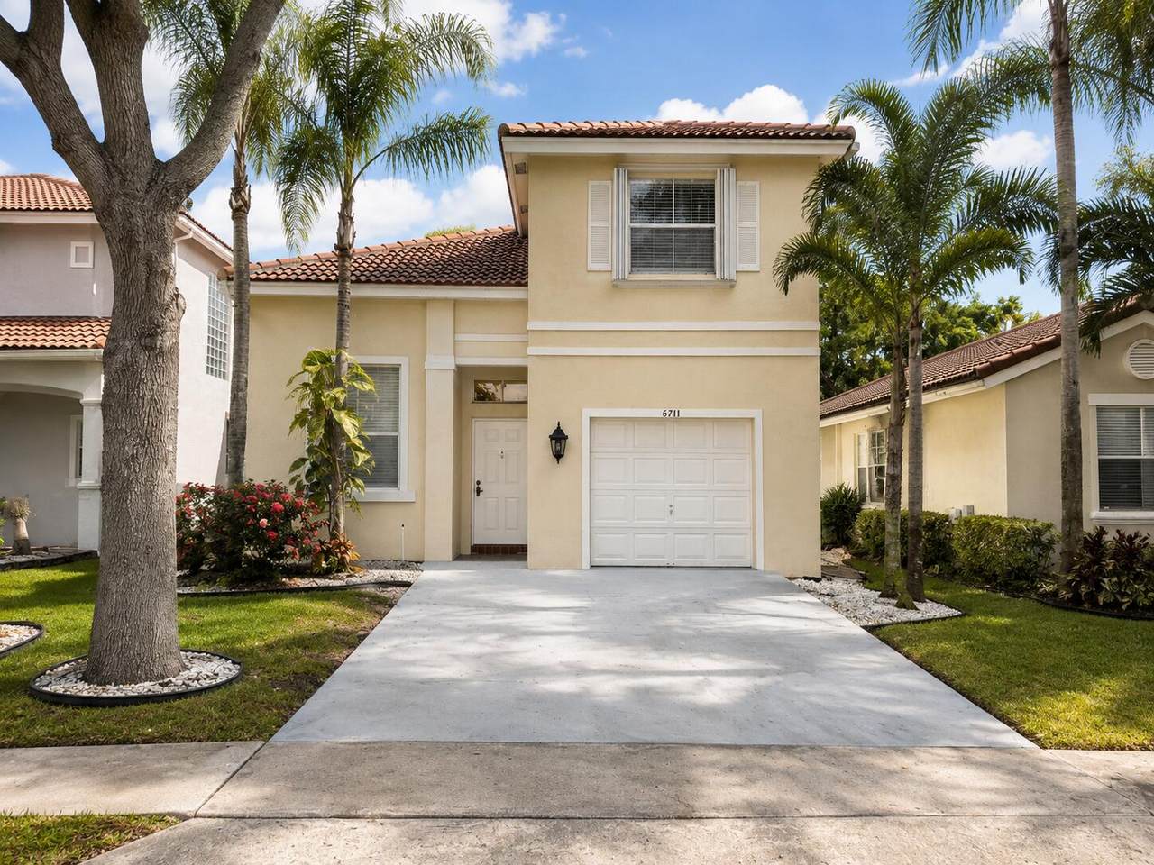 6711 Green Island Circle - Photo 1