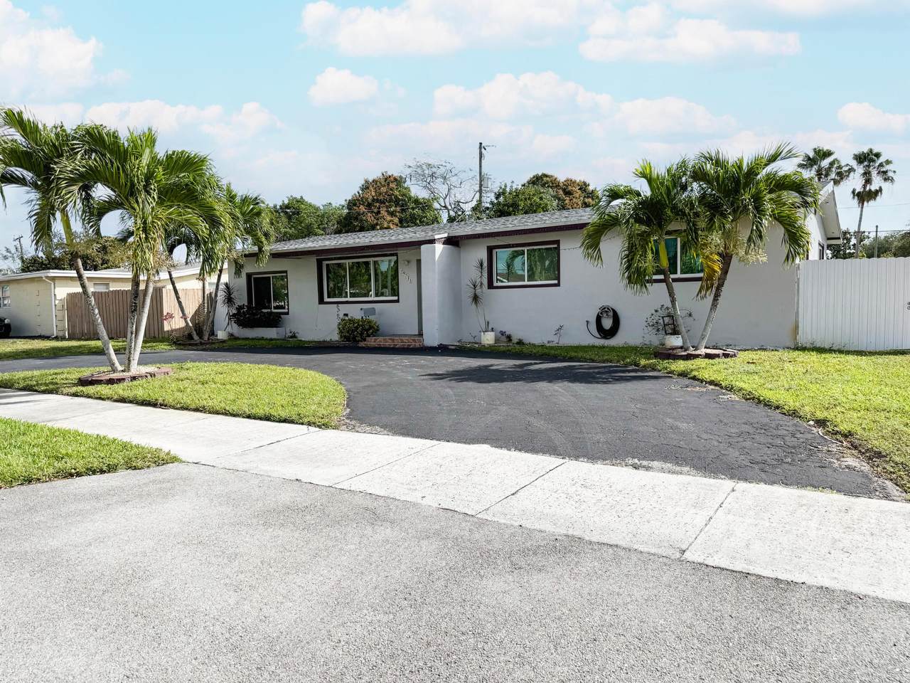 19731 4TH Avenue - Photo 1