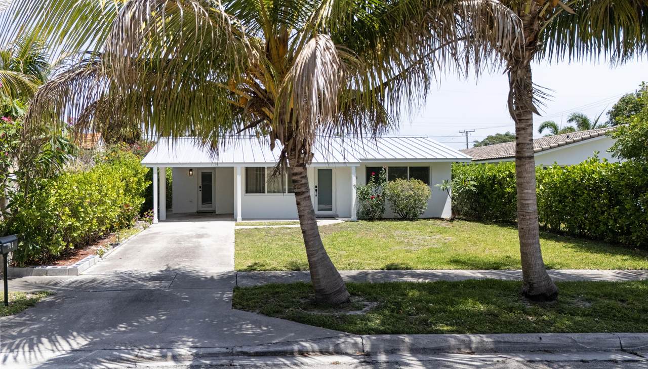 106 Auburn Drive - Photo 1