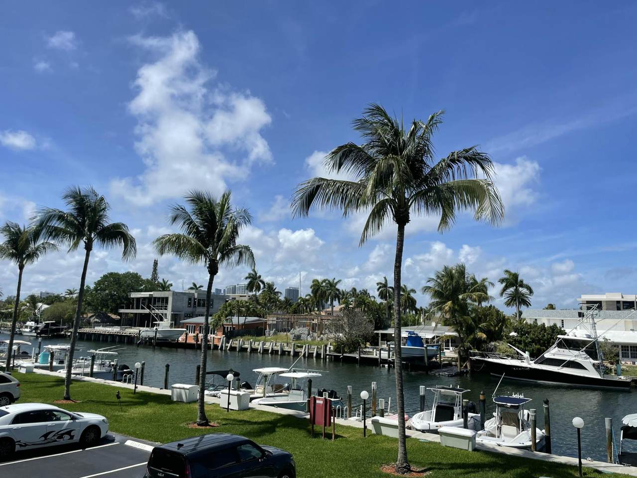 https://bt-photos.global.ssl.fastly.net/beaches/1280_boomver_1_B26060149-2.jpg