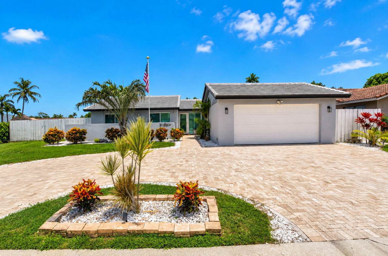 6521 Woodbury Road - Photo 1