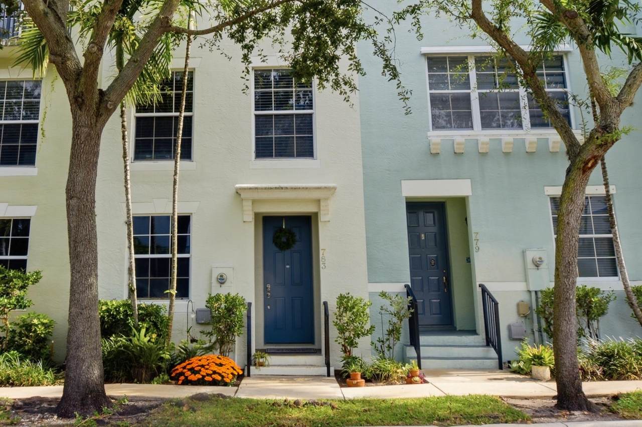 783 N Street - Photo 1