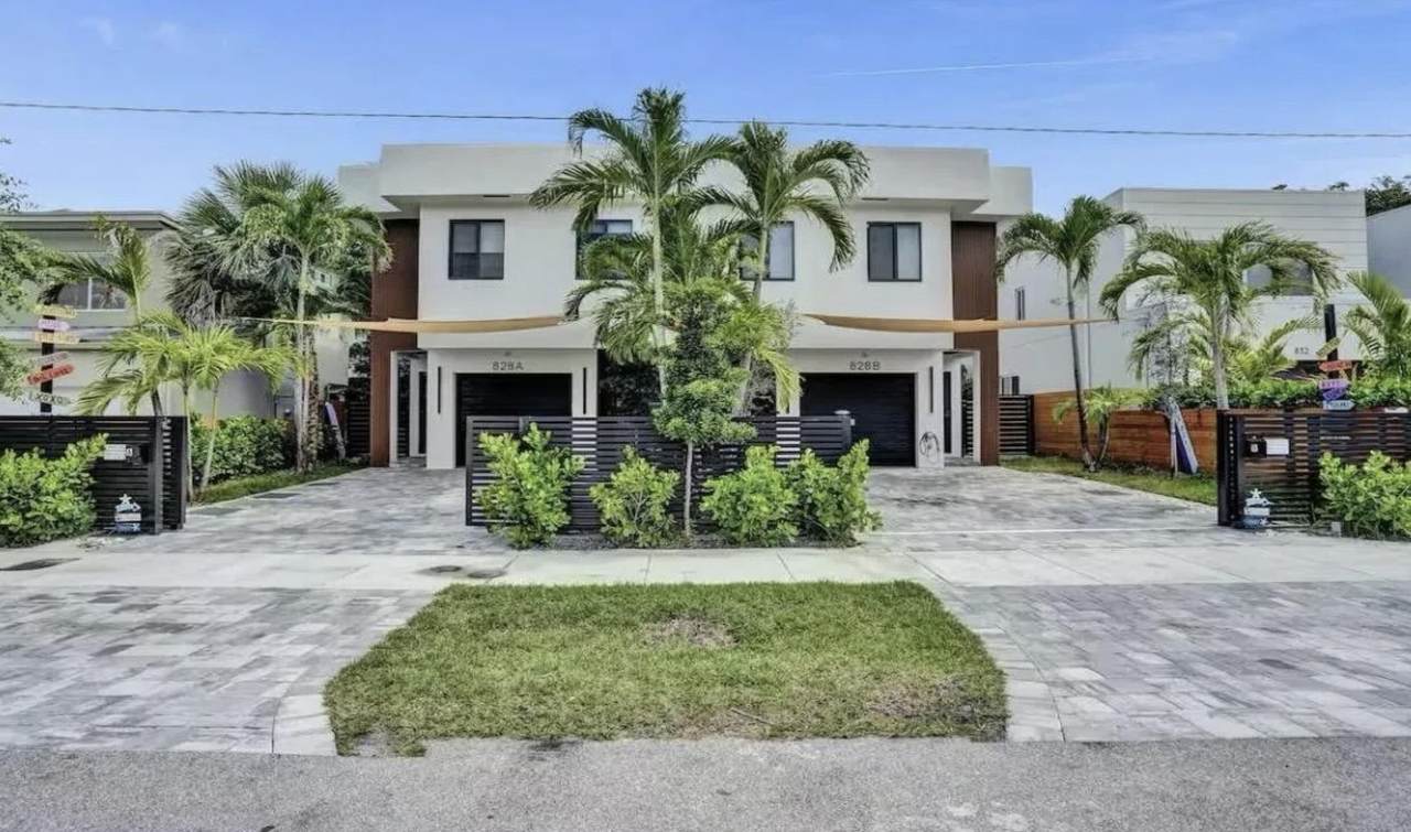 828 16th Street - Photo 1