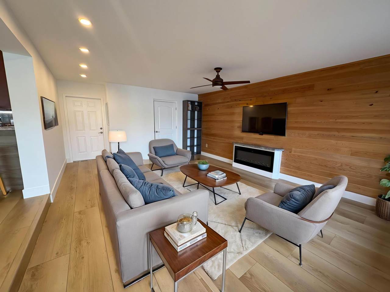 1032 16th Terrace - Photo 1