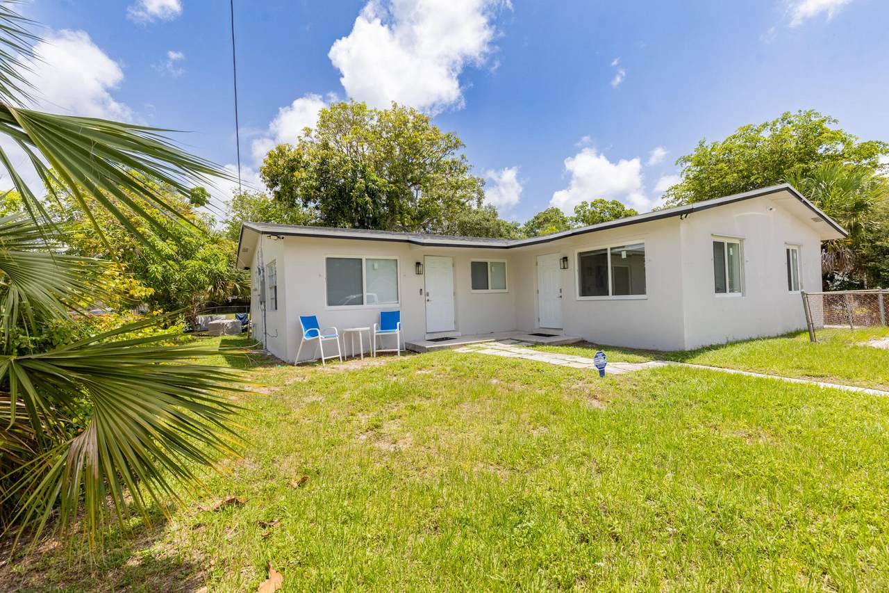 2921 11th Street - Photo 1