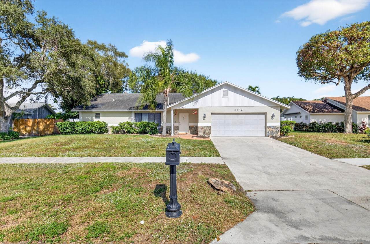 4135 Bay Laurel Way - Photo 1