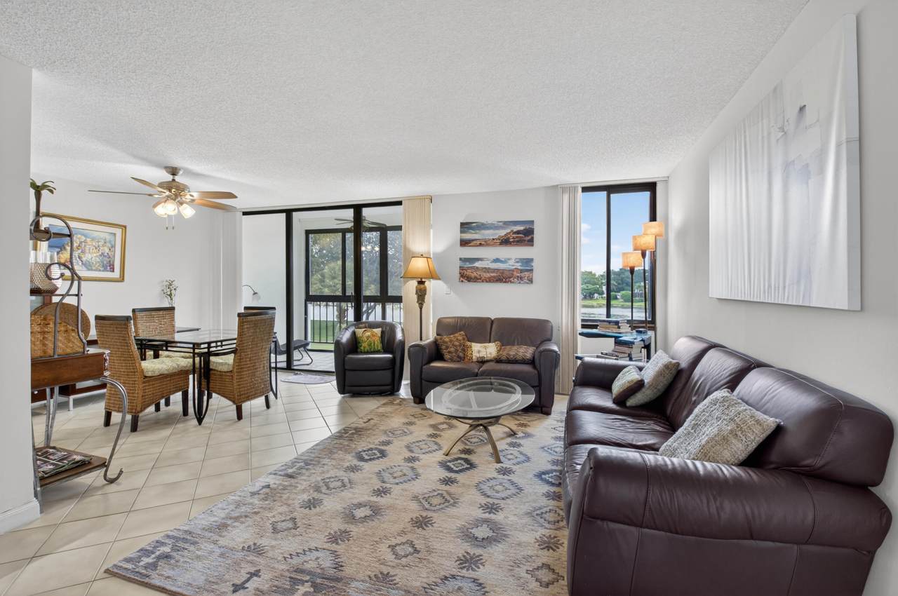 3604 Bridgewood Drive - Photo 1