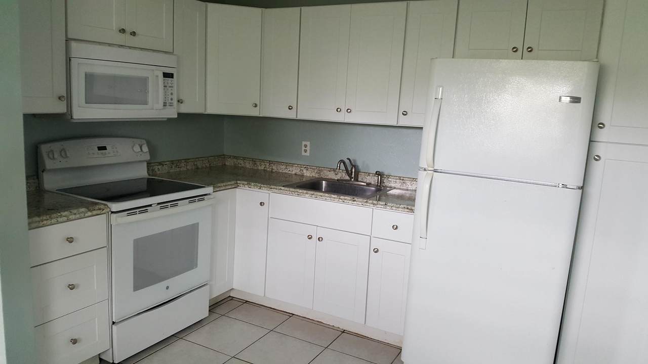 109 Central Boulevard - Photo 1