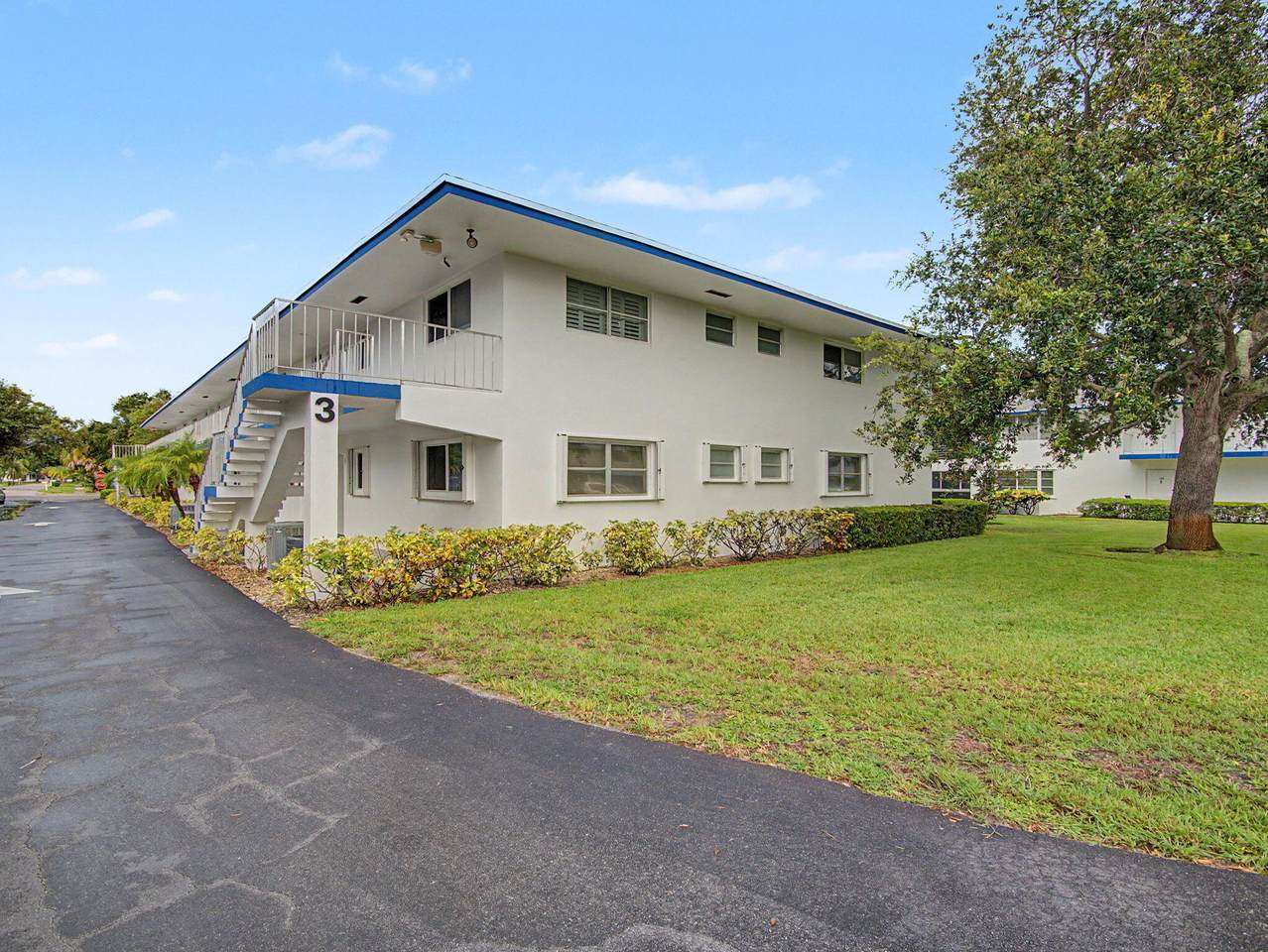 3 Westwood Avenue - Photo 1