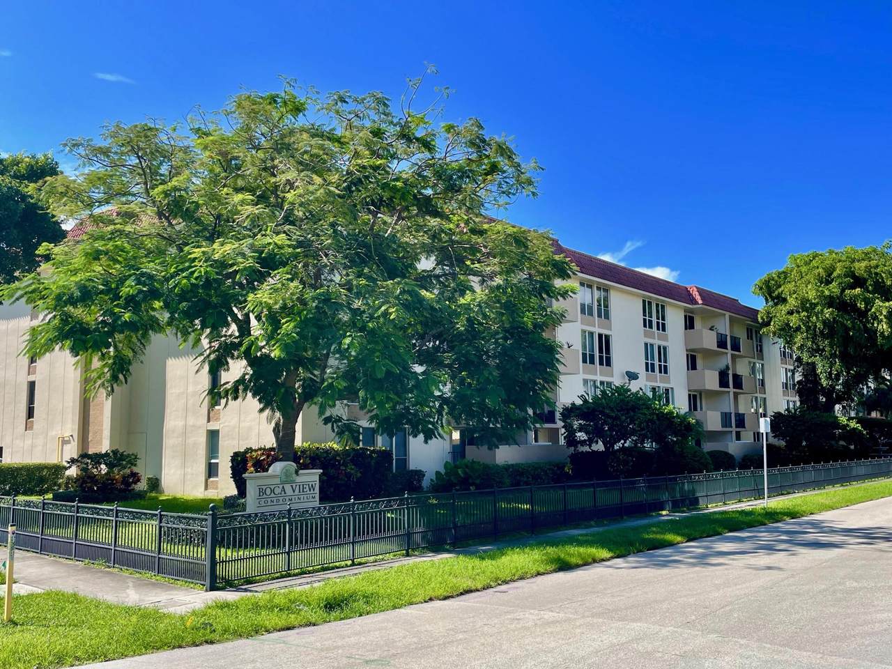 1000 Spanish River Road - Photo 1