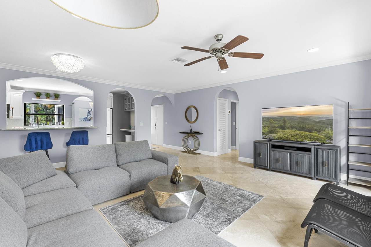 11397 Pond View Drive - Photo 1