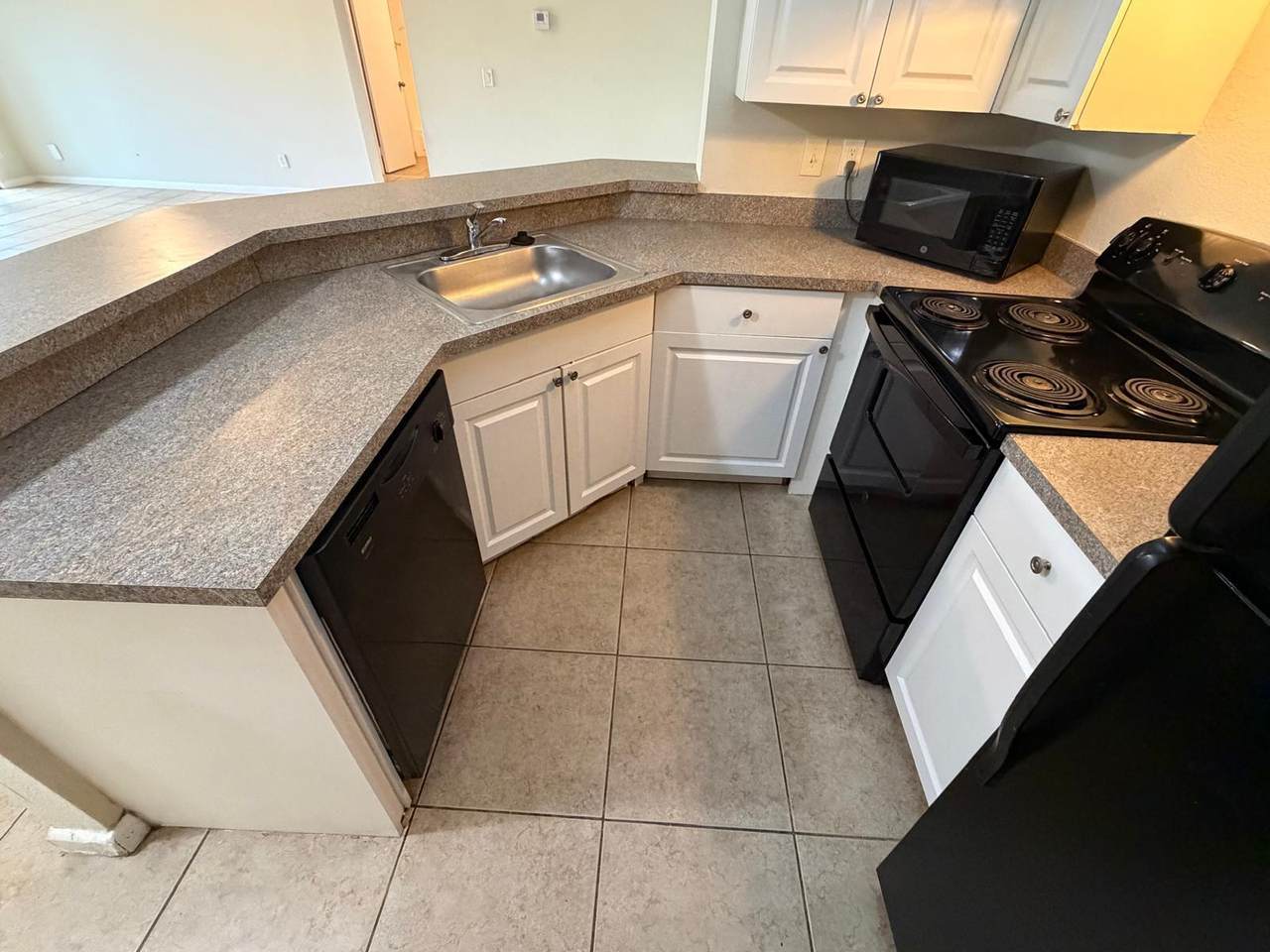9144 Atlantic Boulevard - Photo 1