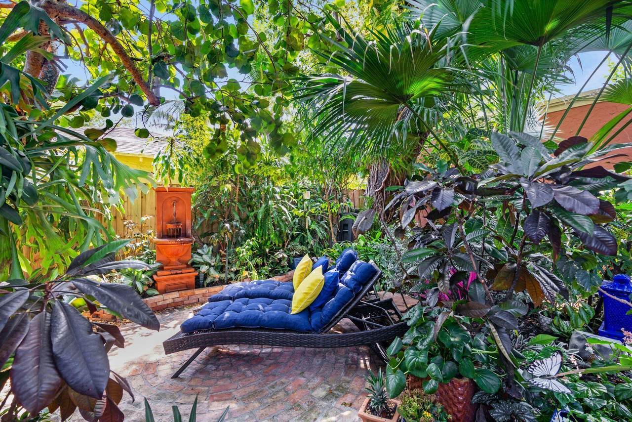 728 Palm Street - Photo 1