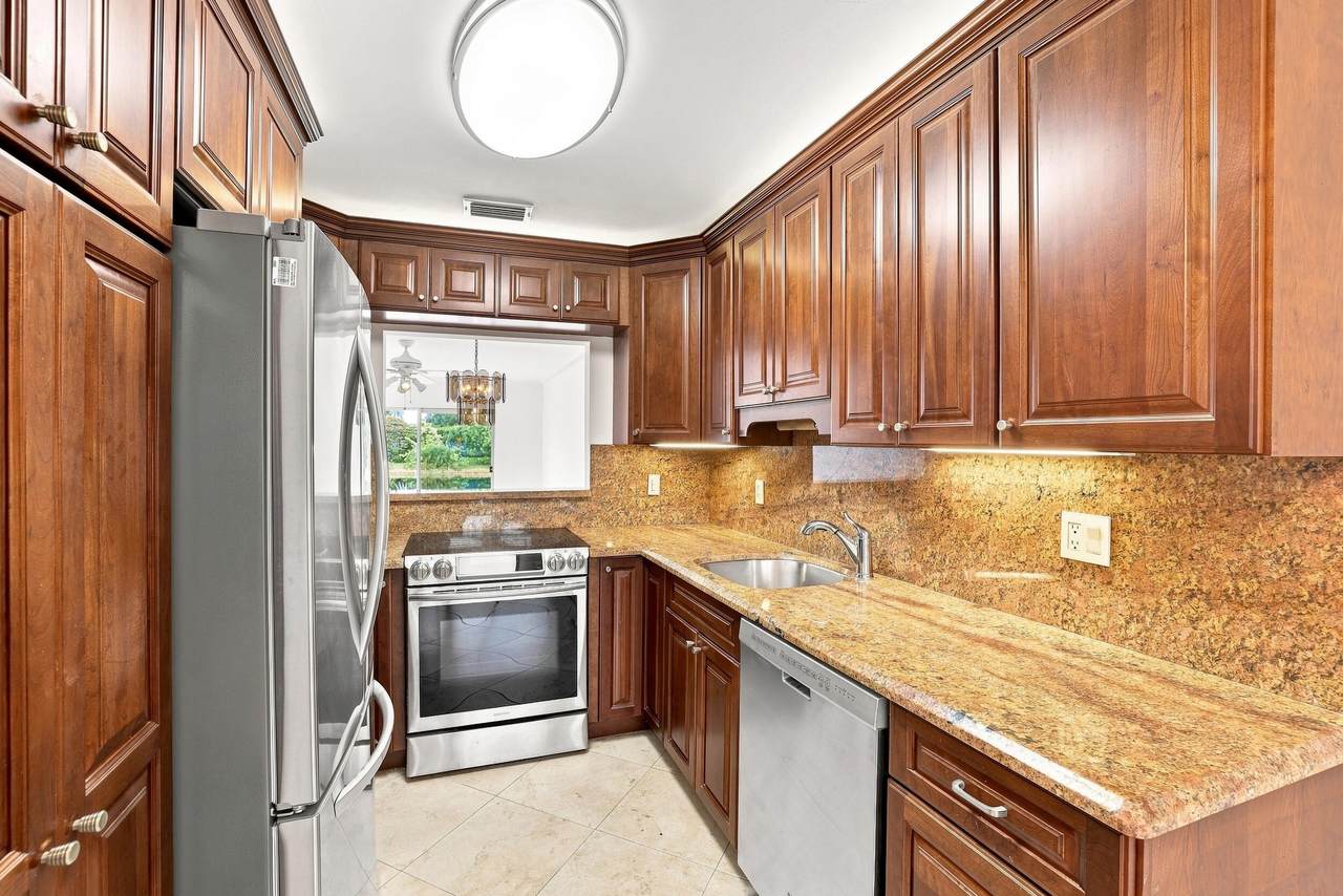 8829 Bella Vista Drive - Photo 1