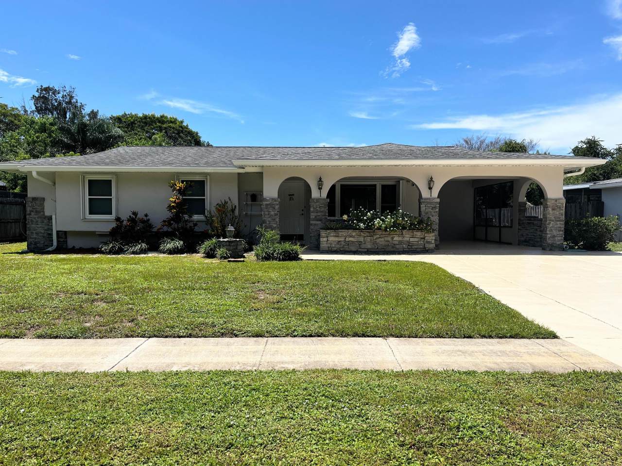 330 Solida Drive - Photo 1