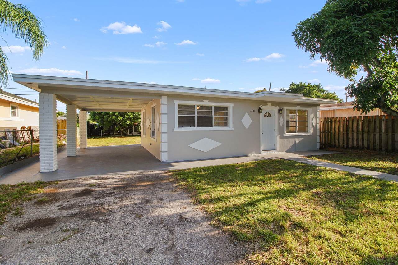 4546 Carver Street - Photo 1