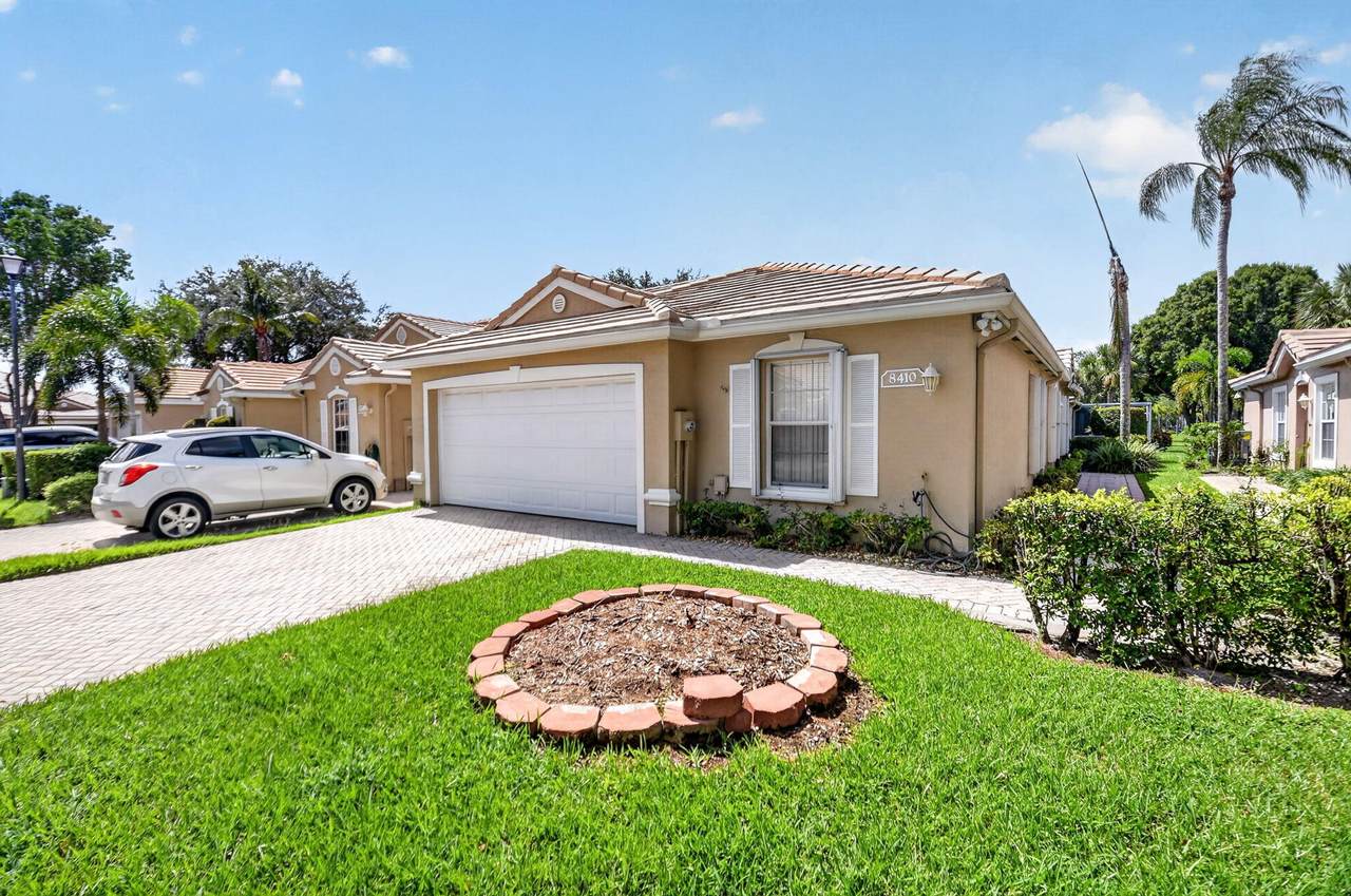 8410 Cargill Point Point - Photo 1