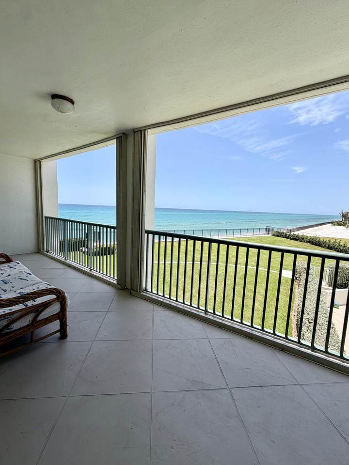 https://bt-photos.global.ssl.fastly.net/beaches/1280_boomver_1_B26063085-2.jpg