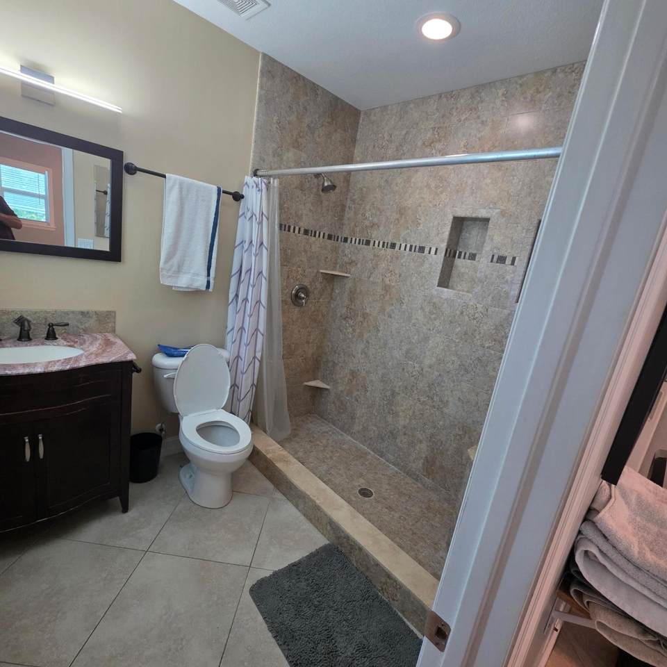 https://bt-photos.global.ssl.fastly.net/beaches/1280_boomver_1_B26063161-2.jpg