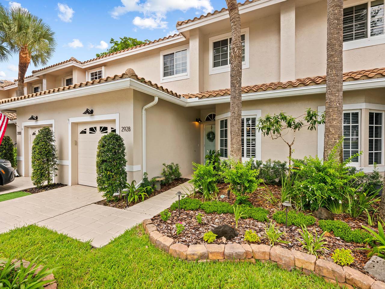 2928 Port Royale Lane - Photo 1