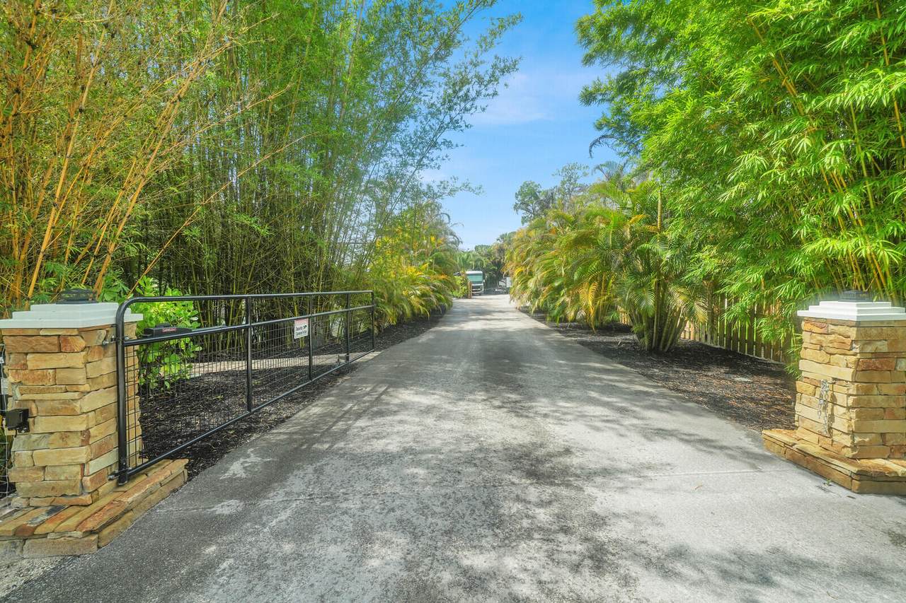 13432 153RD Road - Photo 1