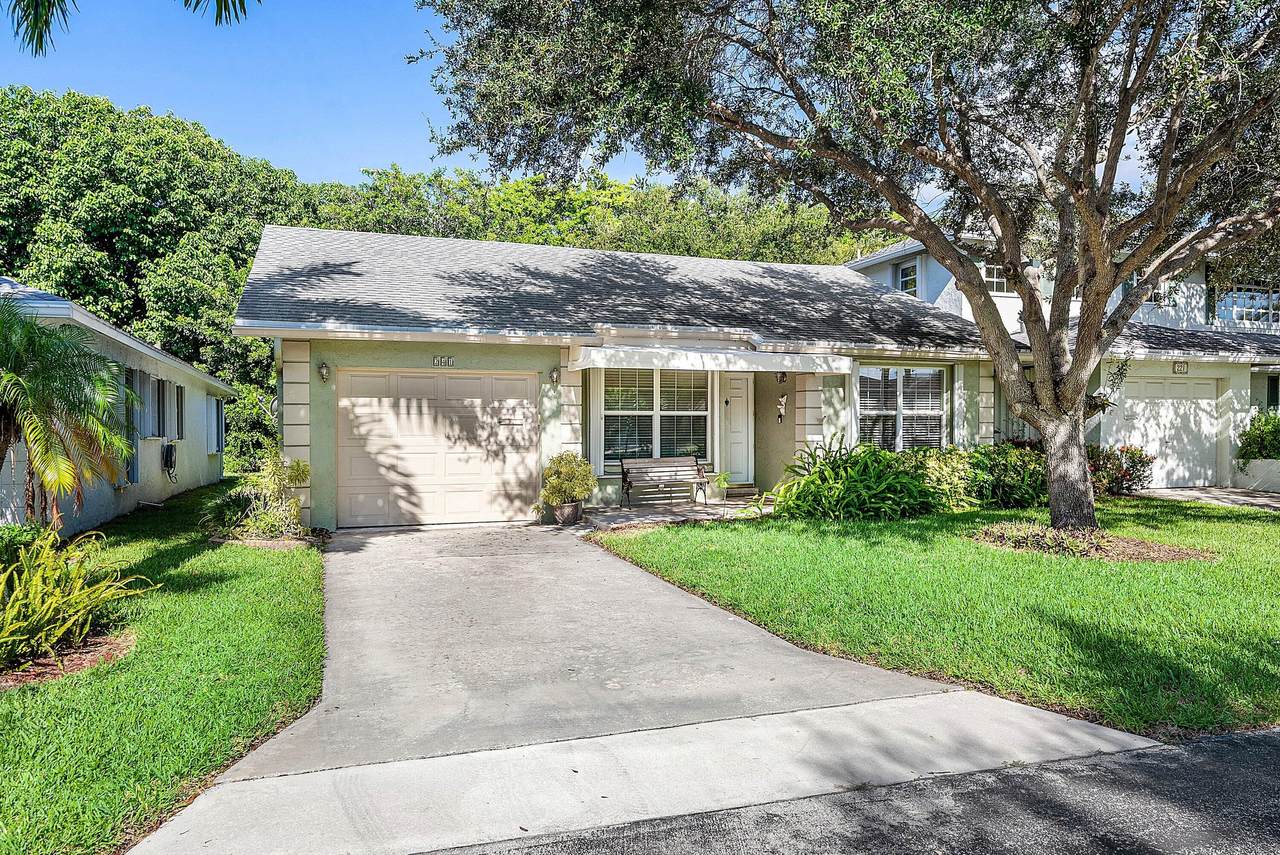 https://bt-photos.global.ssl.fastly.net/beaches/1280_boomver_1_B26063868-2.jpg