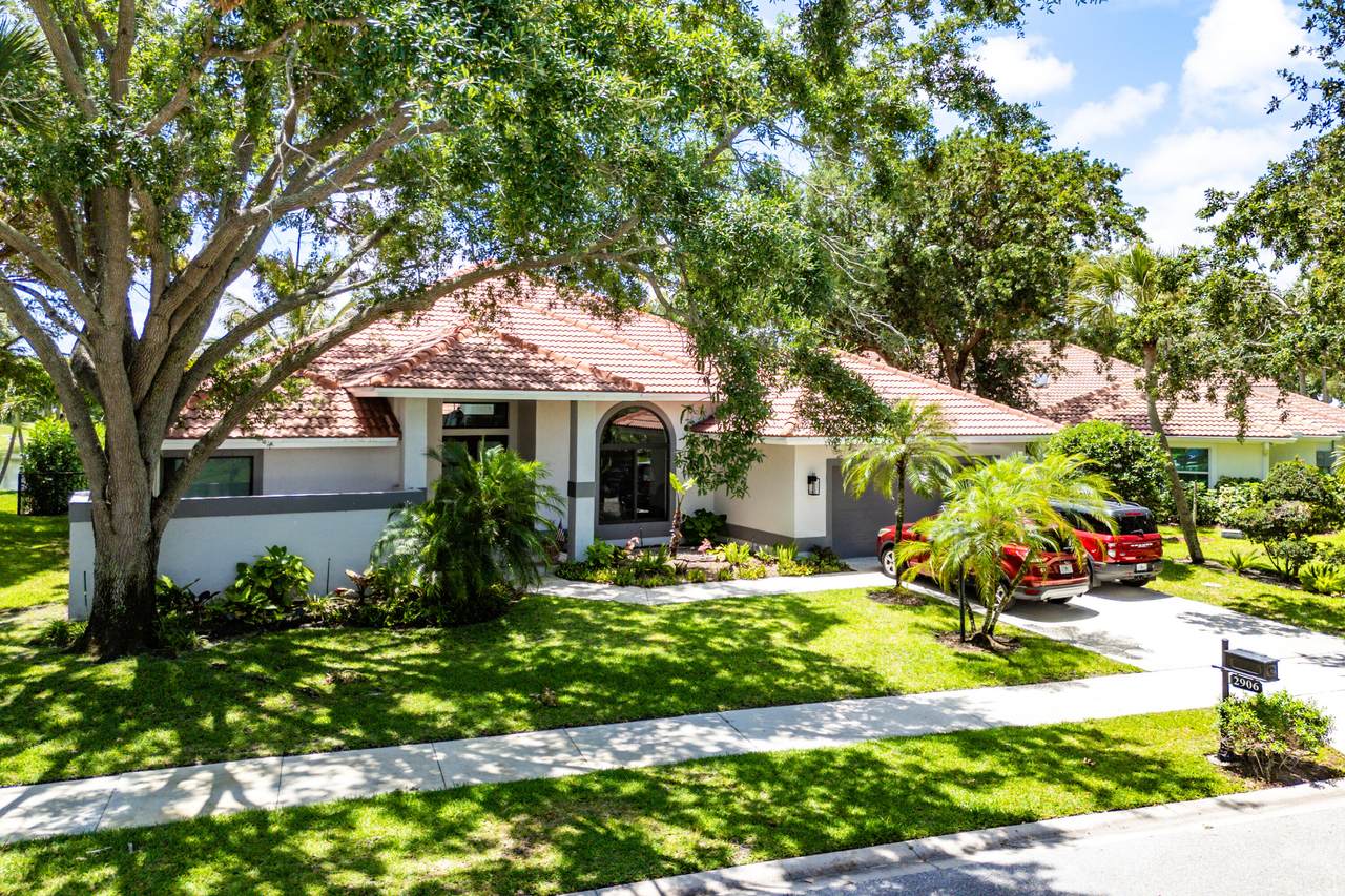 2906 Sabalwood Court - Photo 1