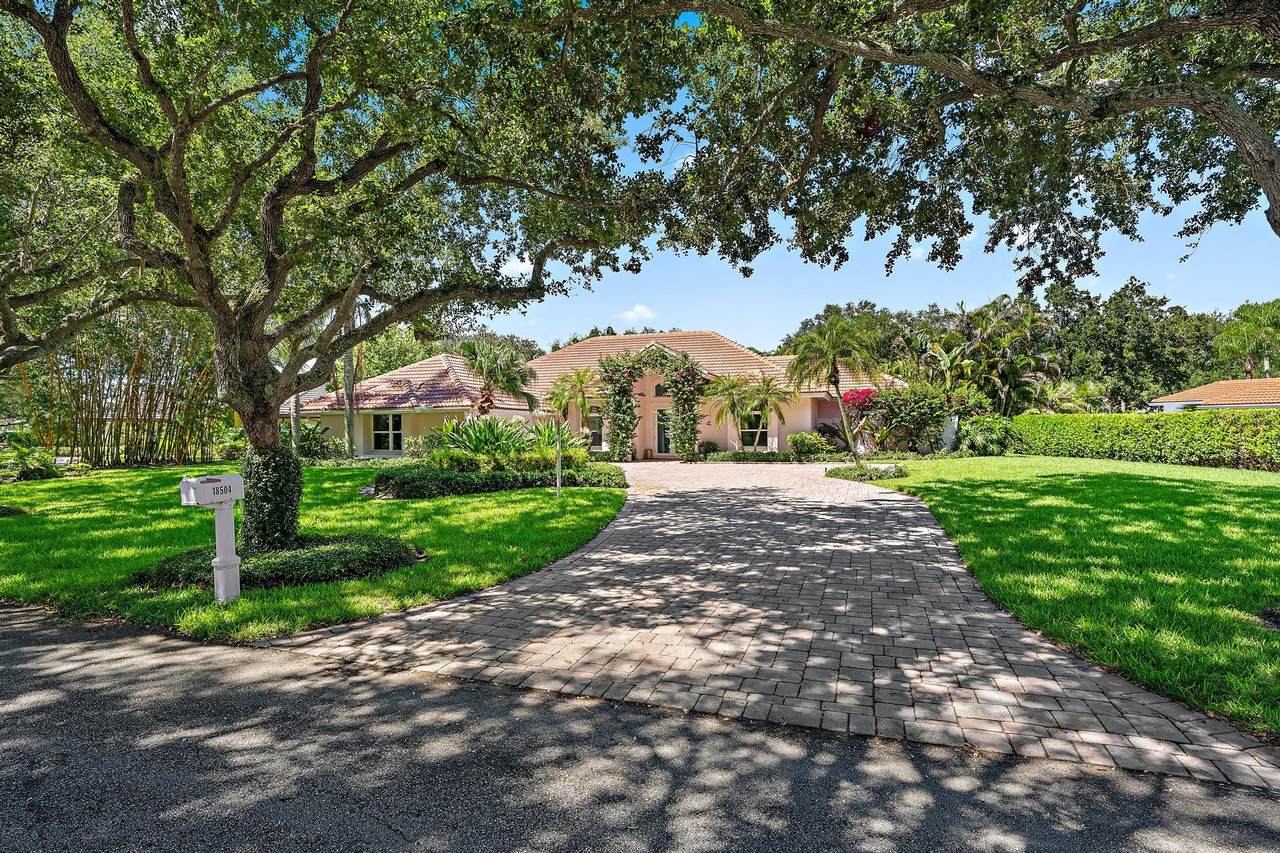 18504 Heritage Oaks Lane - Photo 1