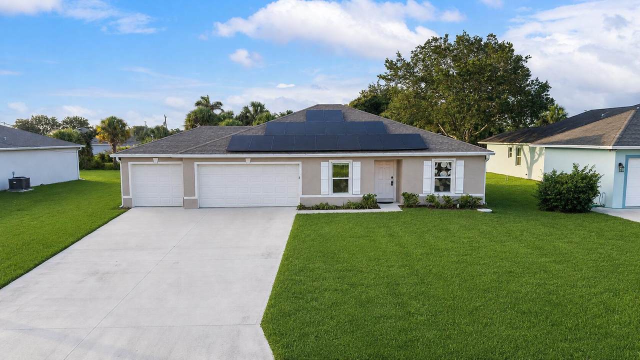 619 Hamberland Avenue - Photo 1