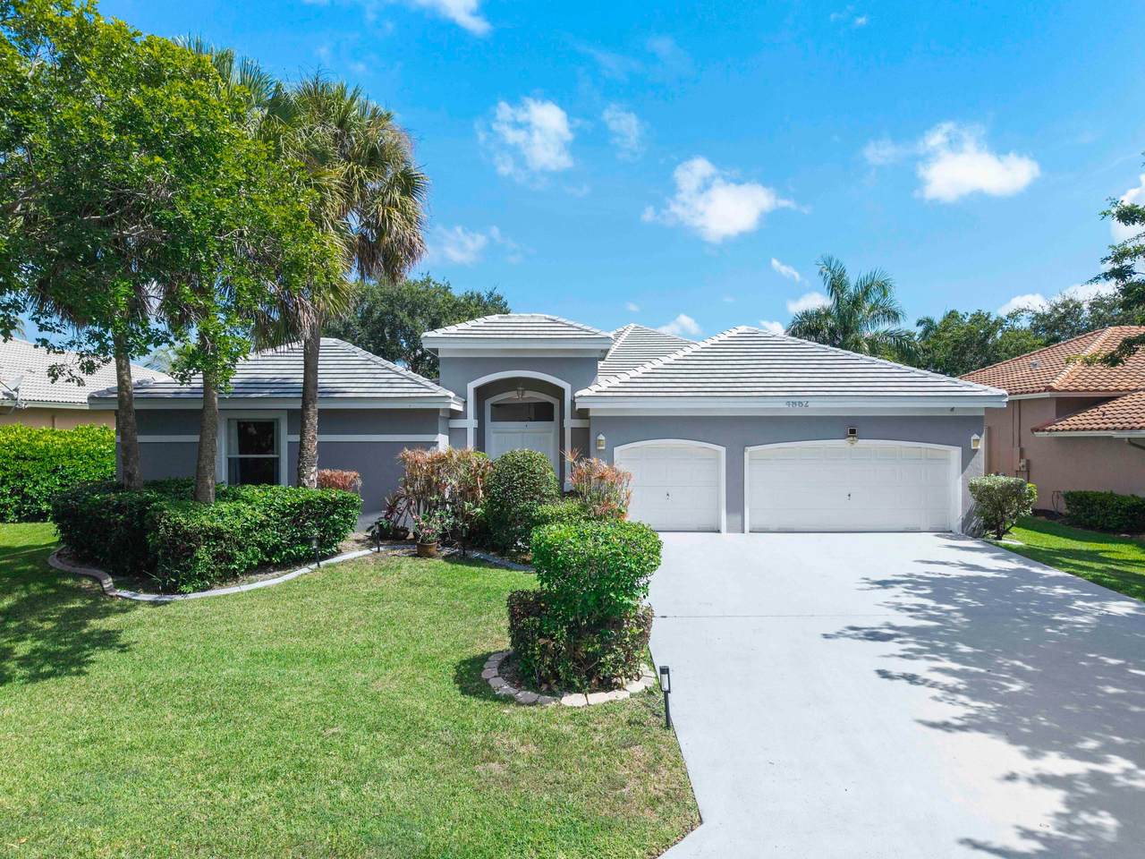 4862 Kensington Circle - Photo 1