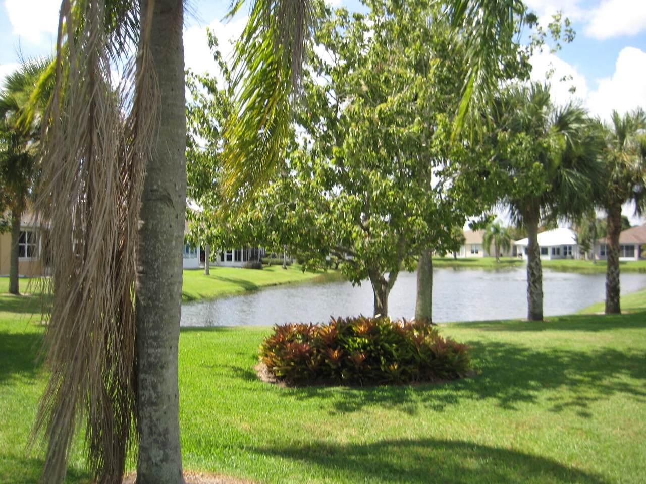 https://bt-photos.global.ssl.fastly.net/beaches/1280_boomver_1_B26063971-2.jpg