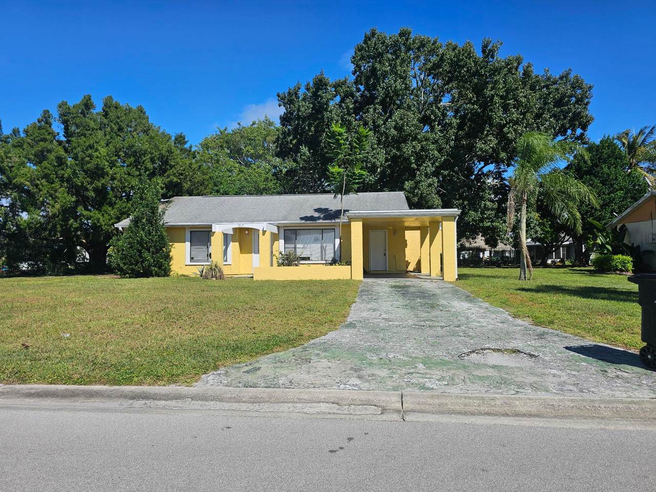 1917 Burgundy Lane - Photo 1