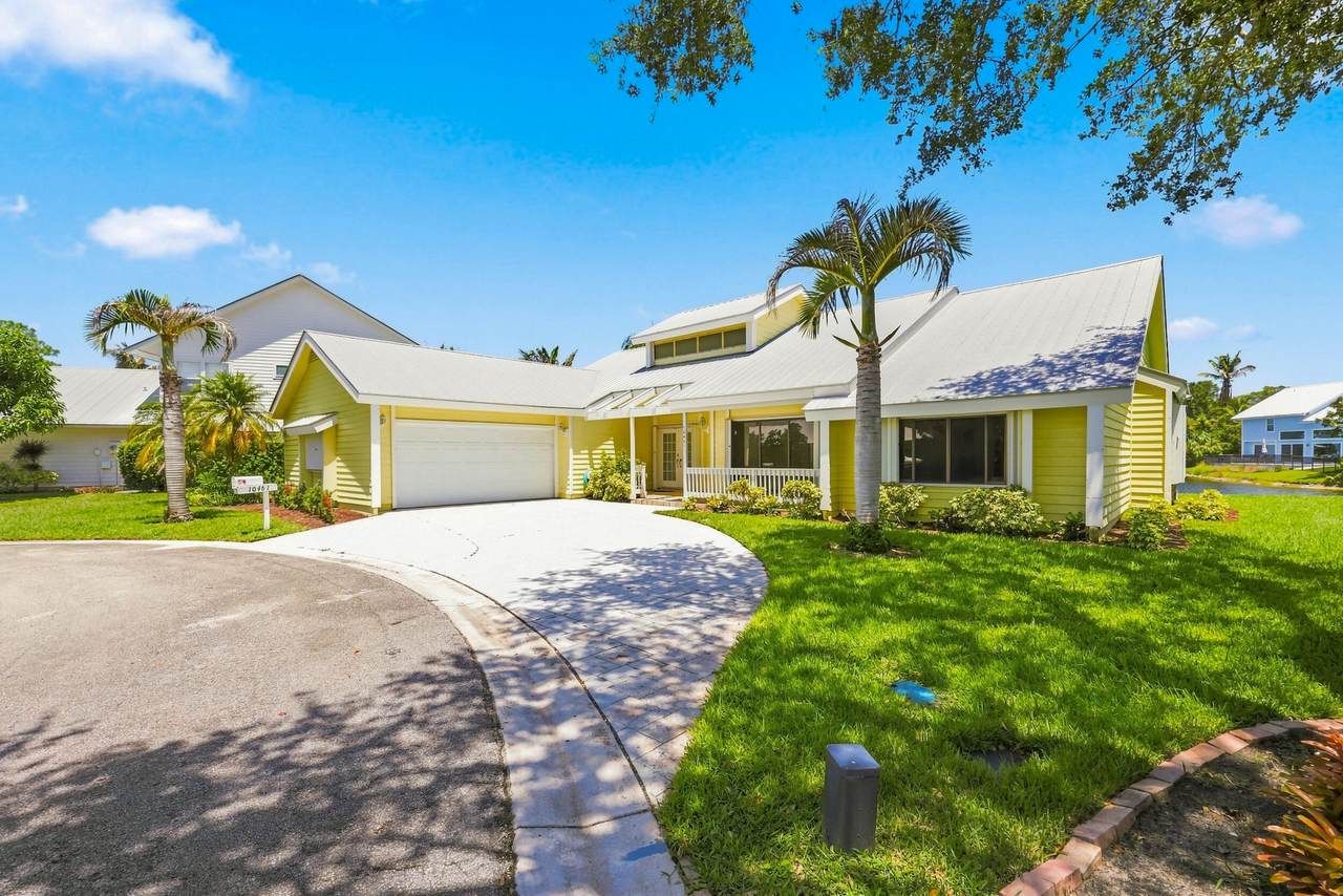 10461 Amberjack Court - Photo 1