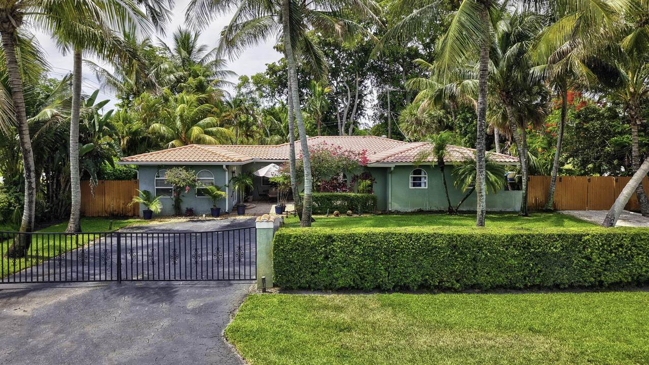 3000 Sherwood Boulevard - Photo 1