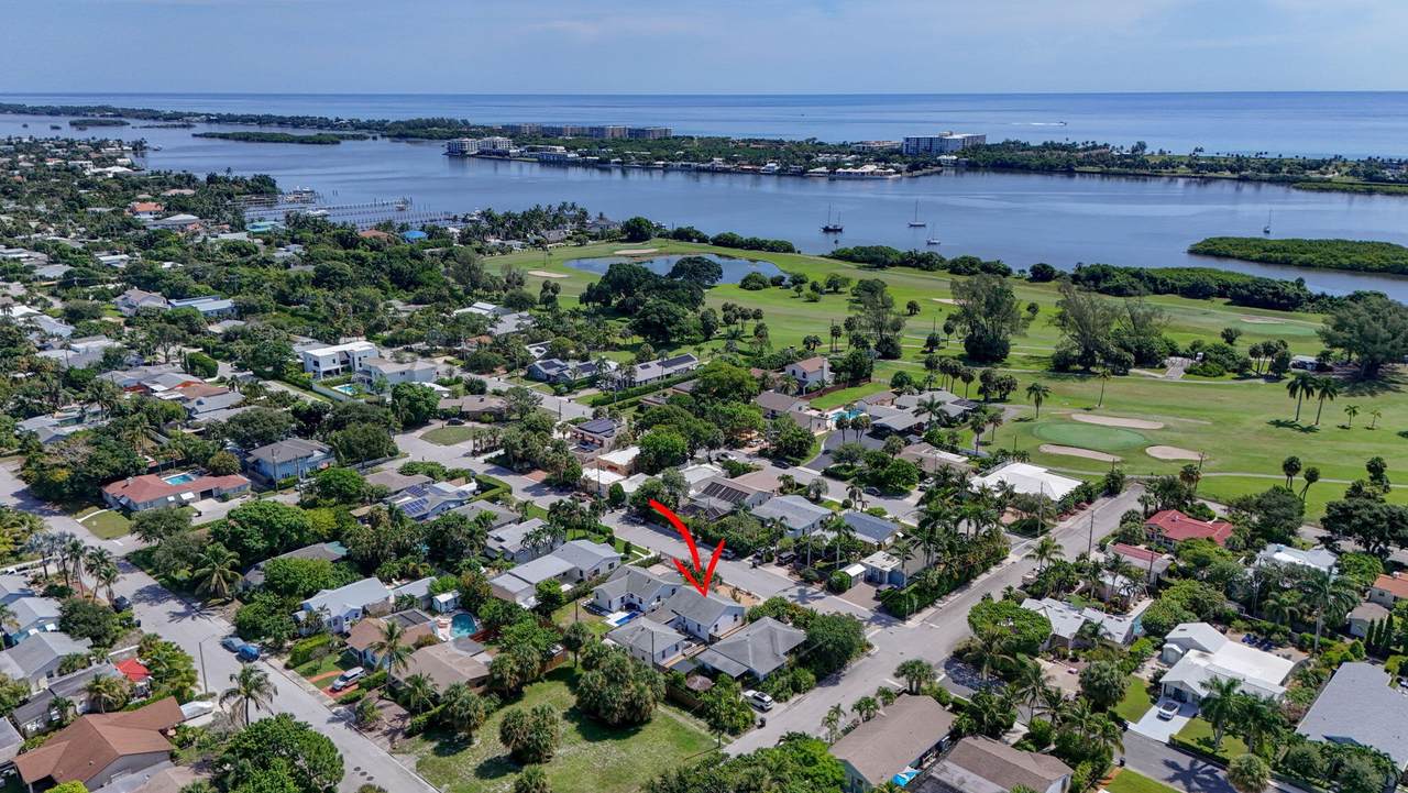 1305 Palmway - Photo 1
