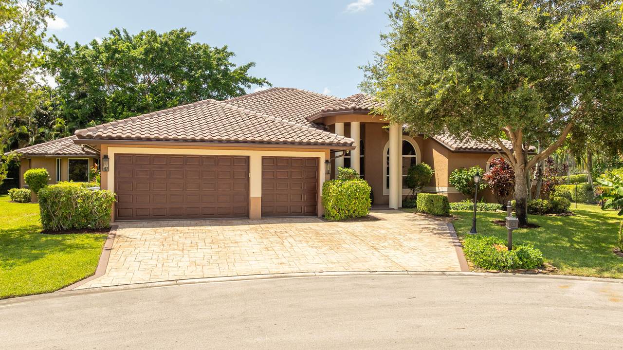 5805 97th Drive - Photo 1
